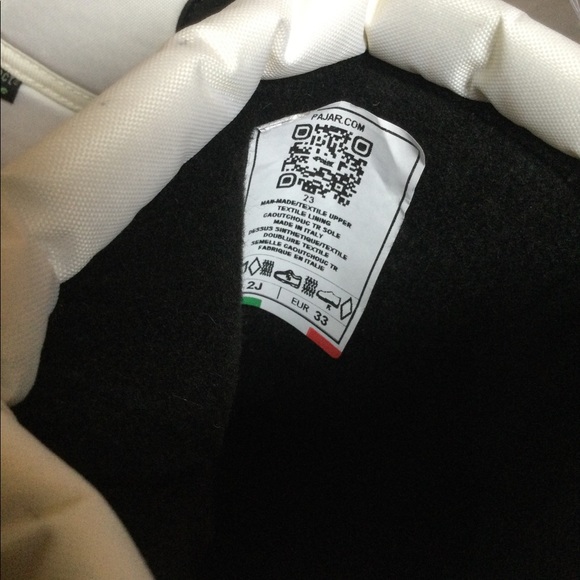 Pajar Kids waterproof boot - Picture 4 of 11